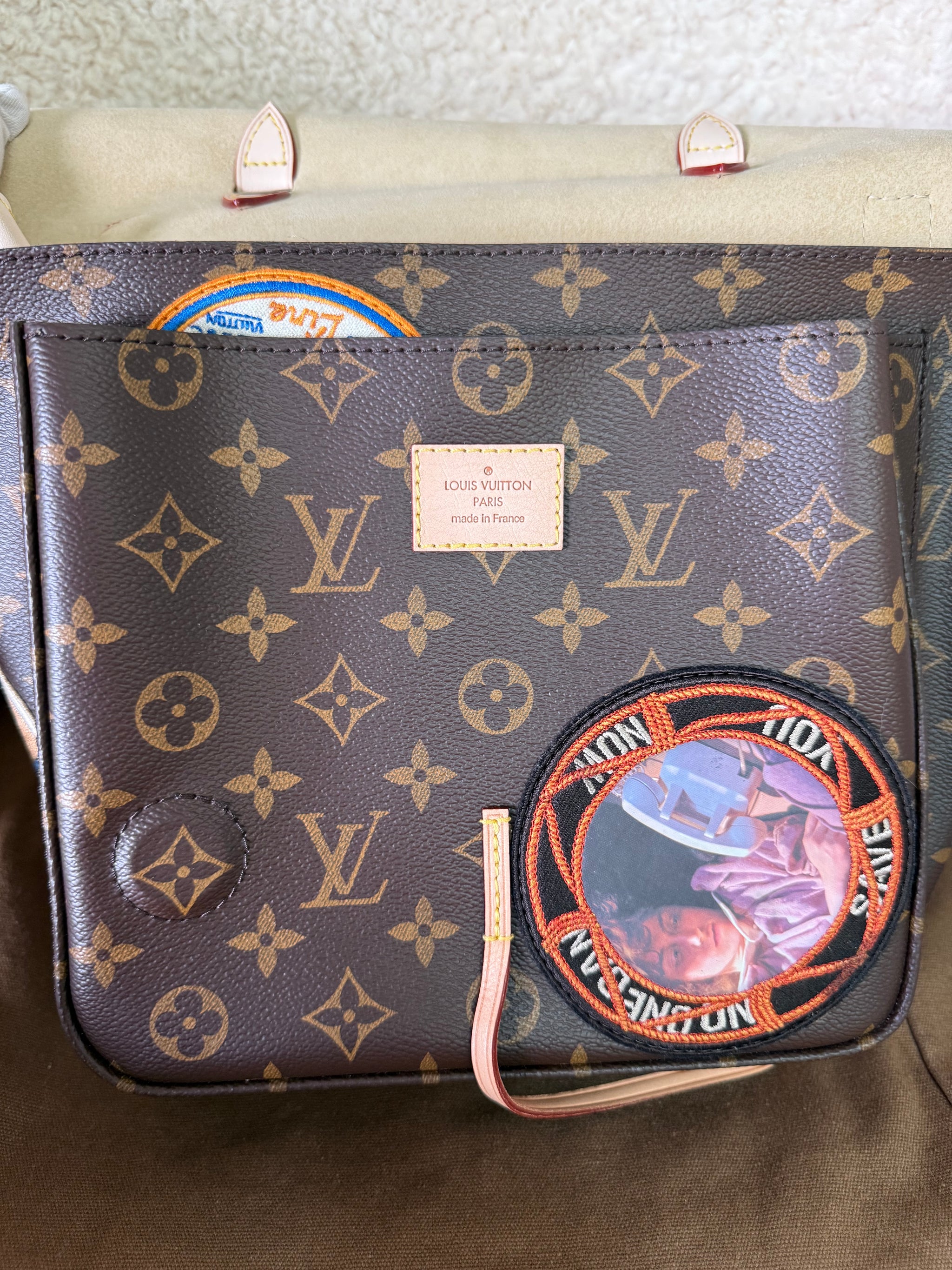 Louis Vuitton Messenger Cindy Sherman – MM Luxury Shop