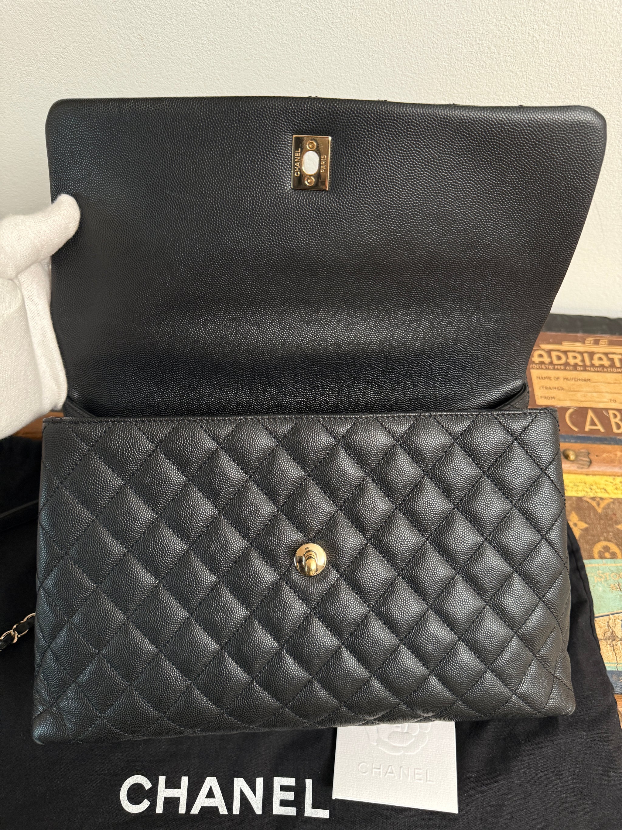 Chanel Coco Handle Media Nera – MM Luxury Shop