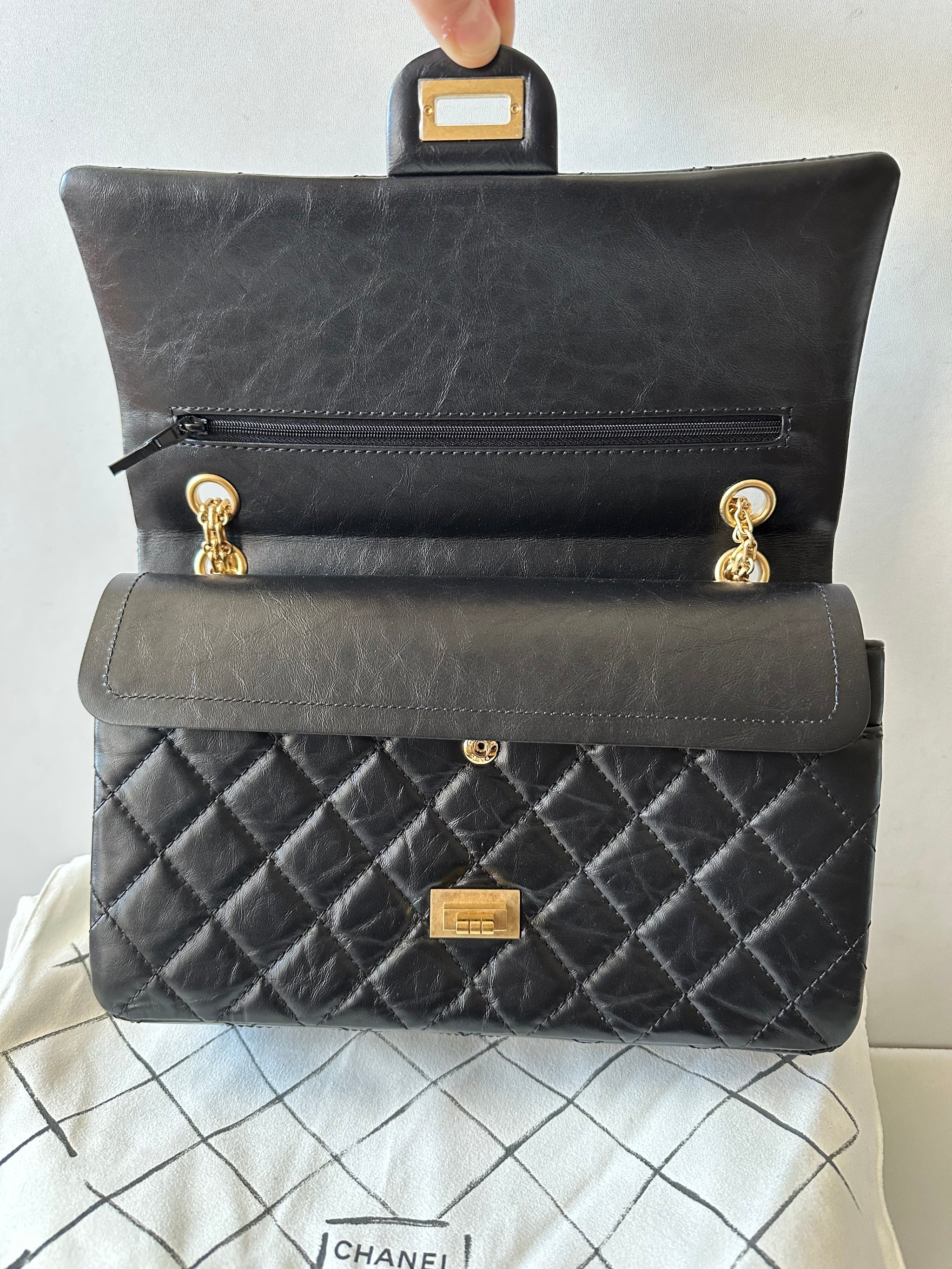 Costo chanel 2.55 store